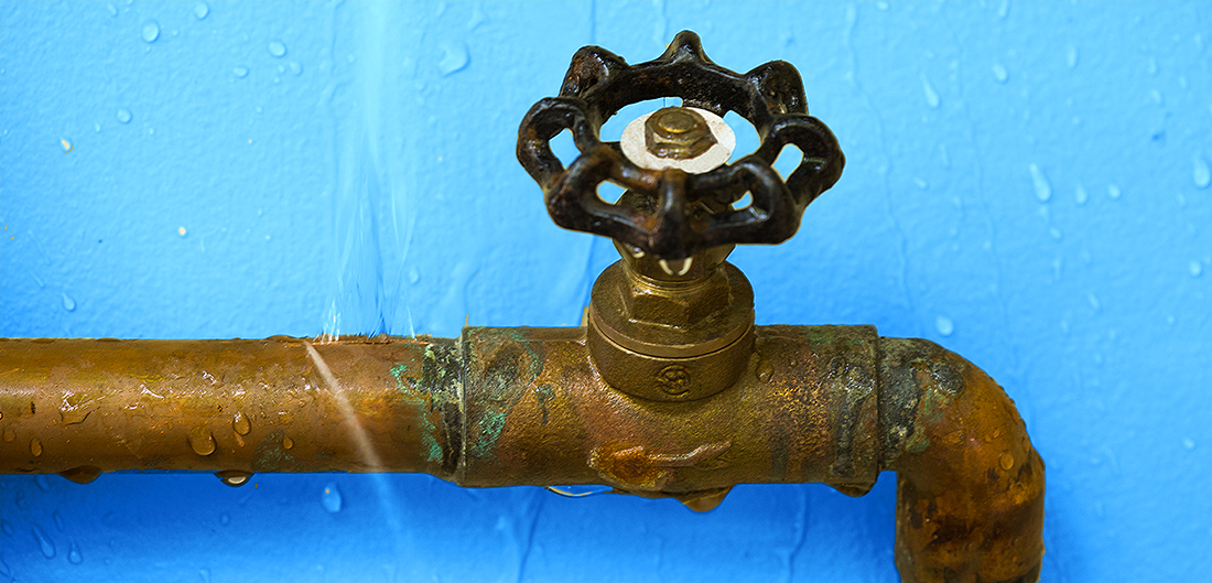 How to Prevent Frozen Pipes (And What to do if They Freeze Anyway)