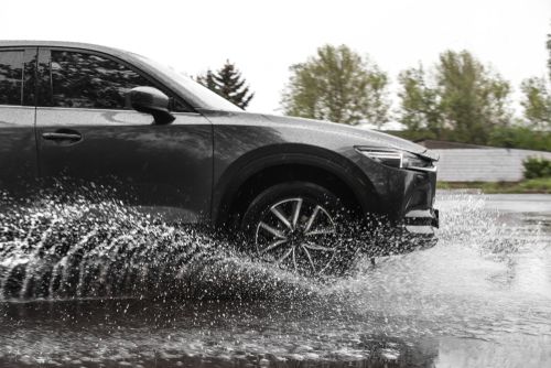 Hydroplaning: What is It and How Can You Avoid It?