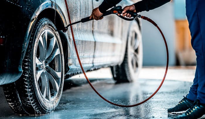 What to Know About Winter Car Washes